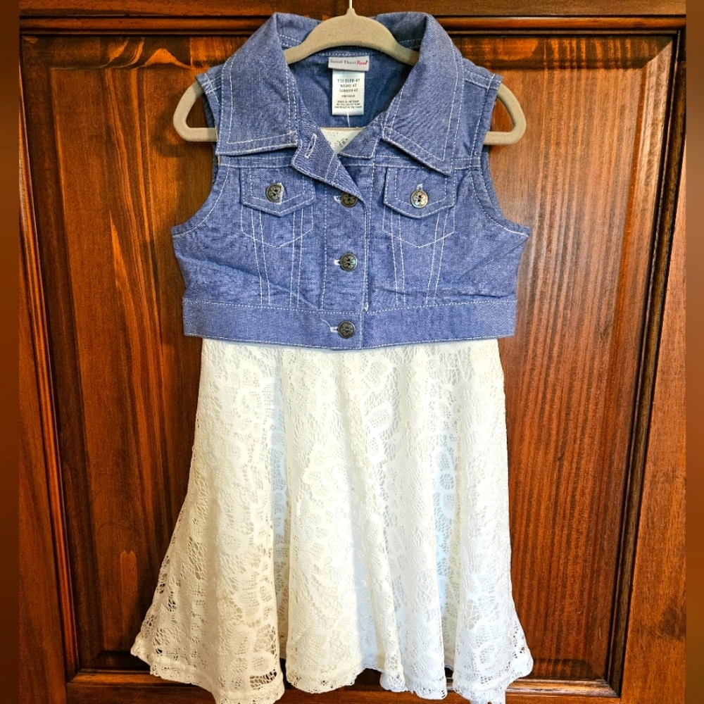 Sweetheart Rose lace sheath dress with coordinating jacket (2 pieces incl)